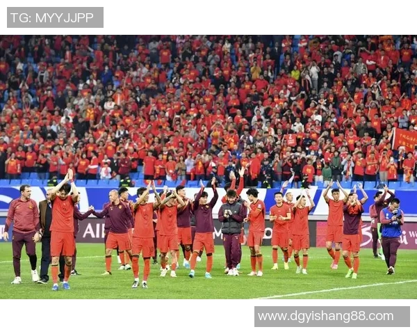 国足世预赛对阵卡塔尔全力以赴争取胜利的关键战役分析