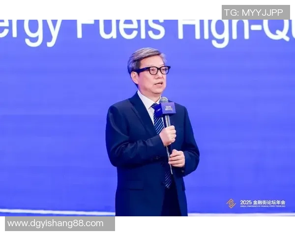 李泓澎:在时代浪潮中探索创新与传统的交汇点