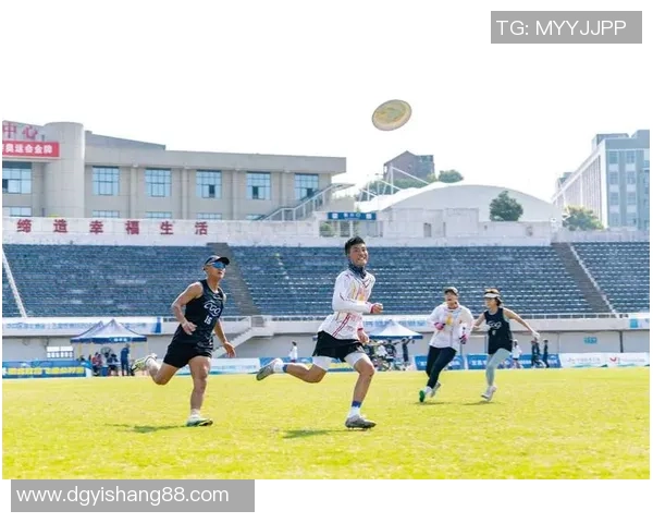 重庆飞盘队的蜕变之旅：从业余爱好到专业竞技的成长记录